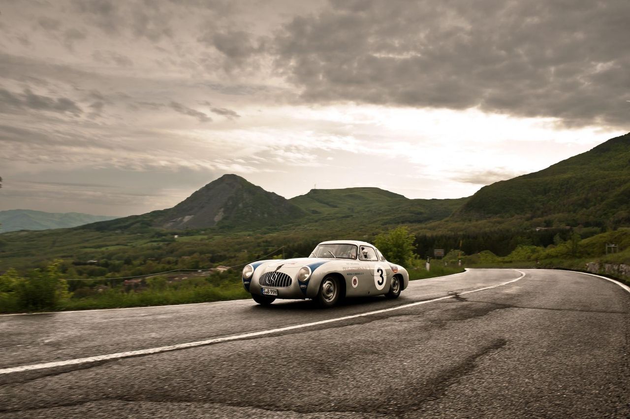 Mercedes-Benz SL 300