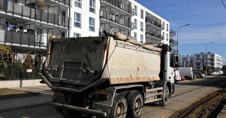 Nie chcą bloków, deweloper ostrzega. Spór w Warszawie