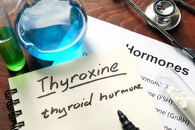 Tyroksyna - rola, normy T4, niedobór, nadmiar, badania