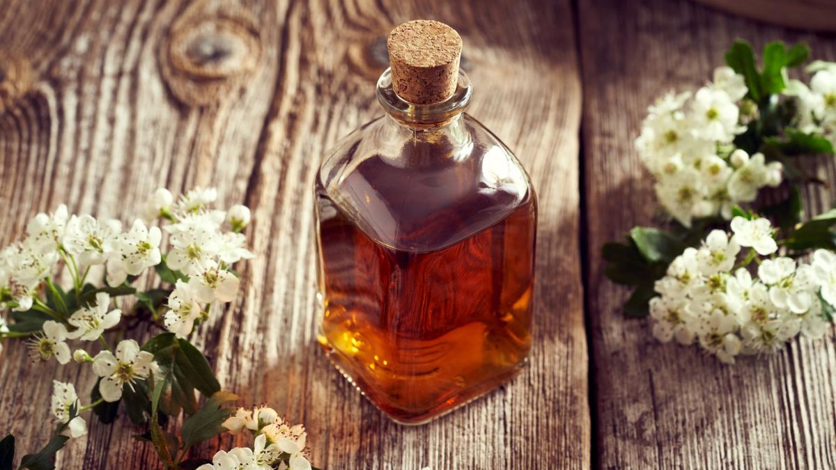 Nalewka z głogu koi skołatane nerwy i wspiera pracę serca