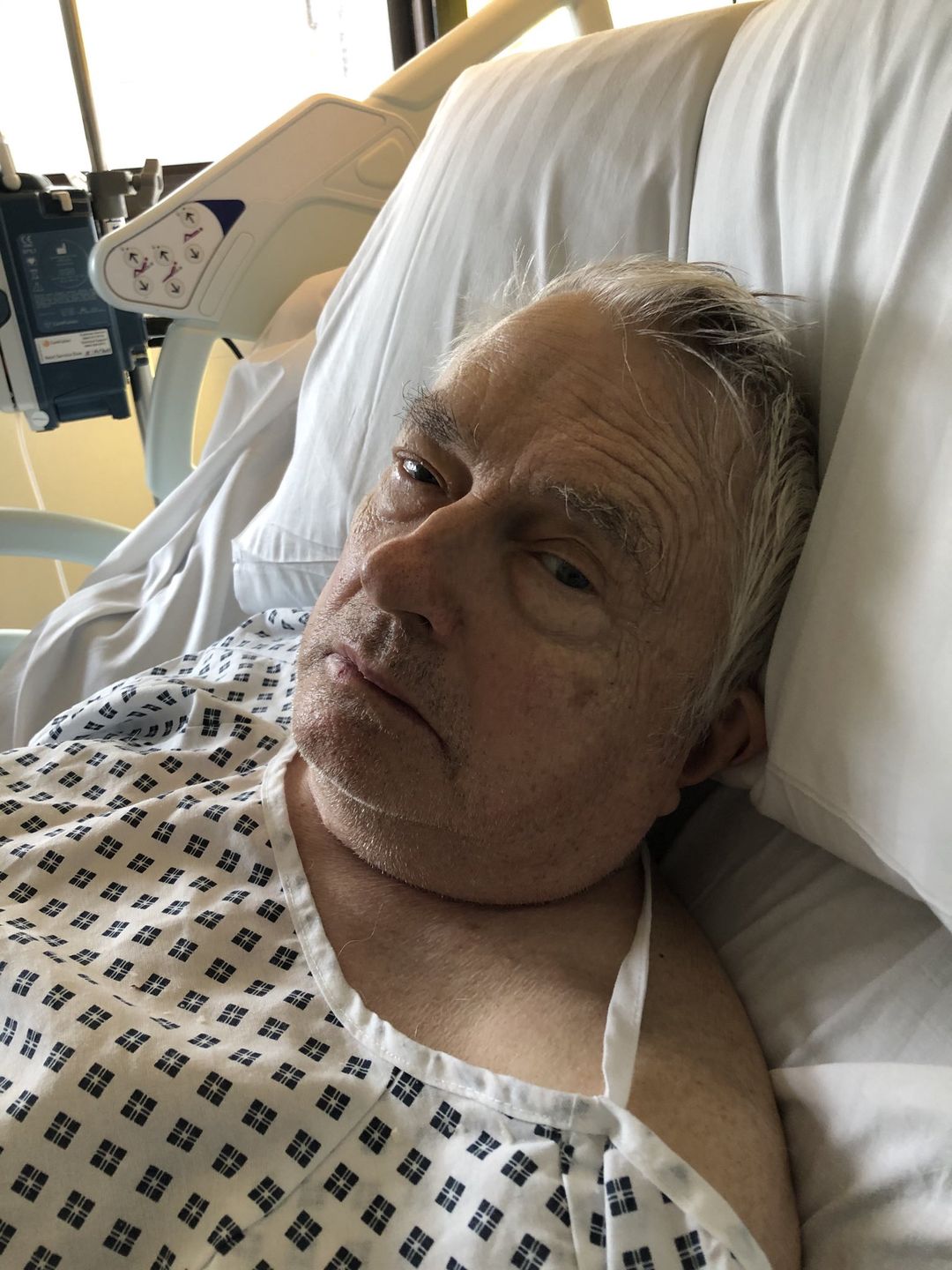 Sophia Myles żegna się z umierającym na COVID-19 ojcem