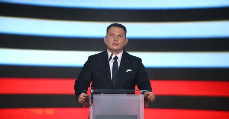 Politolodzy przecierają oczy. 7 faktów, które mówią prawdę o "fali Mentzena"