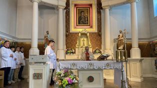 Pustelnik: Podczas mszy złodziej włamał się na plebanię i splądrował cały budynek. Straty są duże