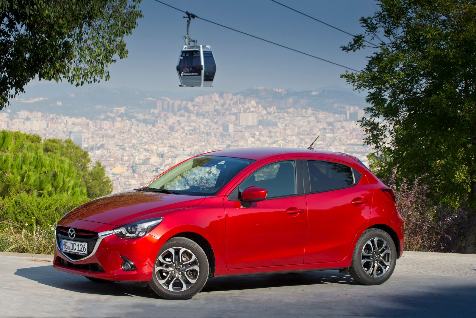 Europejska Mazda 2 – obszerna galeria zdjęć 9