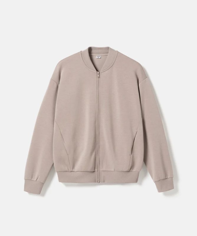 Beżowa bomberka z Pepco