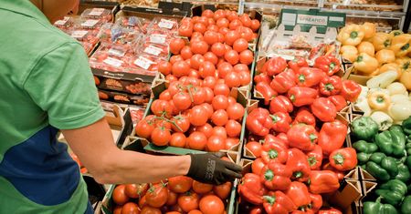 Sprawdzili, ile kosztują warzywa w markecie. Oto ceny