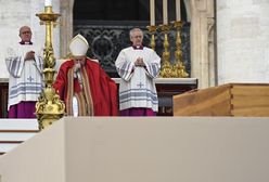 Papież w ogniu krytyki. Chodzi o słowa na pogrzebie Benedykta