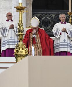 Papież w ogniu krytyki. Chodzi o słowa na pogrzebie Benedykta