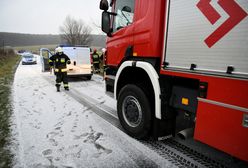 Tragiczne odkrycie. Kobieta przymarznięta do tafli wody