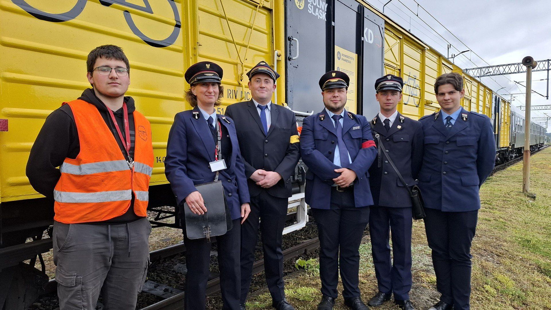 Wrocław: Historyczny pociąg retro do Milicza już 7 czerwca. Wyjątkowa podróż z rowerem przez Dolinę Baryczy z Klubem Sympatyków Kolei