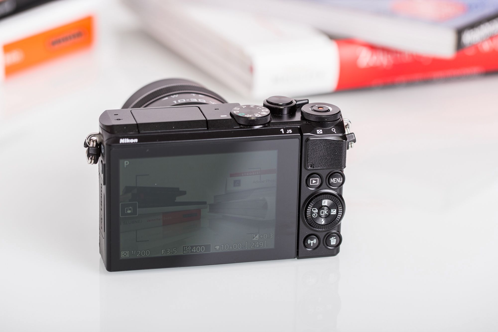 Nikon 1 J5 - mały i solidny bezlusterkowiec dla amatora [test] 3