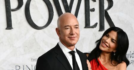 "W wieku 80 lat będzie ci żal pomysłów, których nie zrealizowałeś". Jeff Bezos mówi, jak podejmować życiowe decyzje