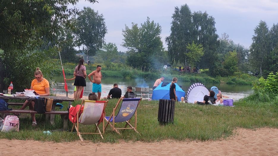 Kąpielisko w Białobrzegach w niedzielę dziesiątego sierpnia. Tak odpoczywano