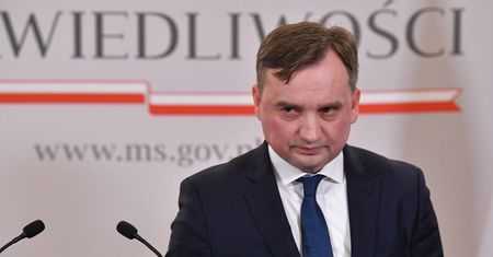 Kulisy zakupu Pegasusa. "To pokazuje, w jak wielkim strachu jest Ziobro"