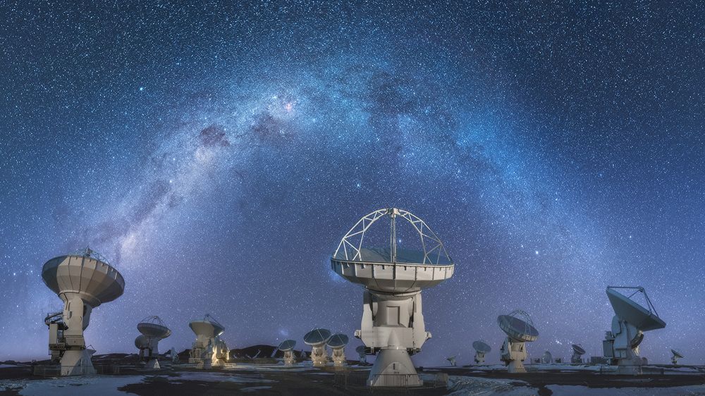 Daniel Kordan i jego bajeczna gwiezdna tęcza, którą sfotografował na odludnych terenach Boliwii 1