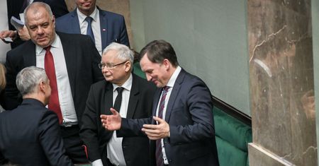 Śledztwo "podjęte na nowo". Czarne chmury nad Kamińskim i Kaczyńskim?