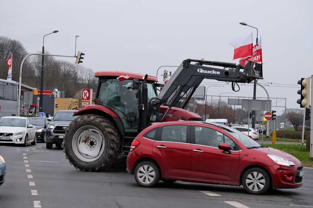 Rolnicy na zakończenie protestu wjechali do centrum Lublina