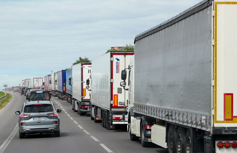 Z Ukrainy przez Polskę do UE bez zezwoleń. Jest decyzja Ukraińców