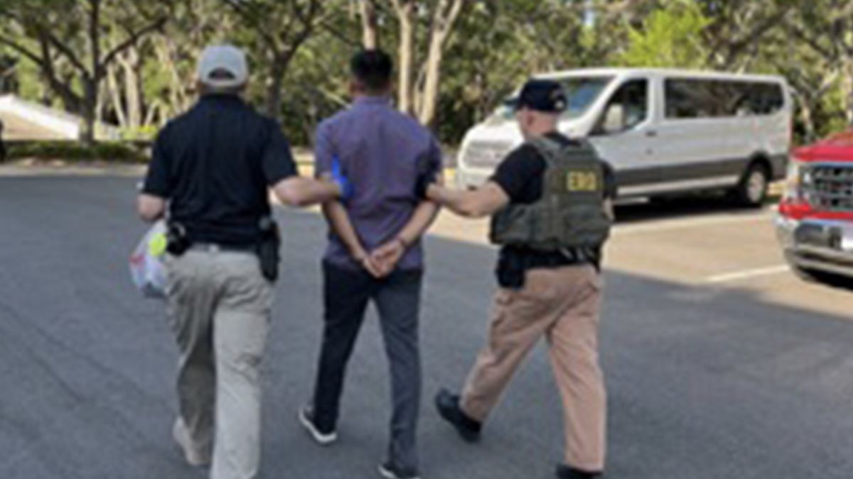 Agenci ICE zatrzymali ponad 800 osób w ciągu czterech pierw