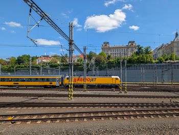 Konkurencja PKP Intercity już dziś wjeżdża do Warszawy. "Preludium do ekspansji"