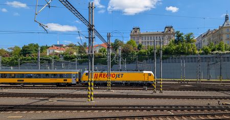 Konkurencja PKP Intercity już dziś wjeżdża do Warszawy. "Preludium do ekspansji"