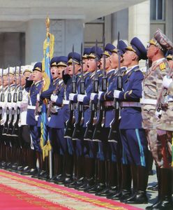 Oszaleli z głodu? Zachowanie żołnierzy Korei Północnej przeraziło nawet partię