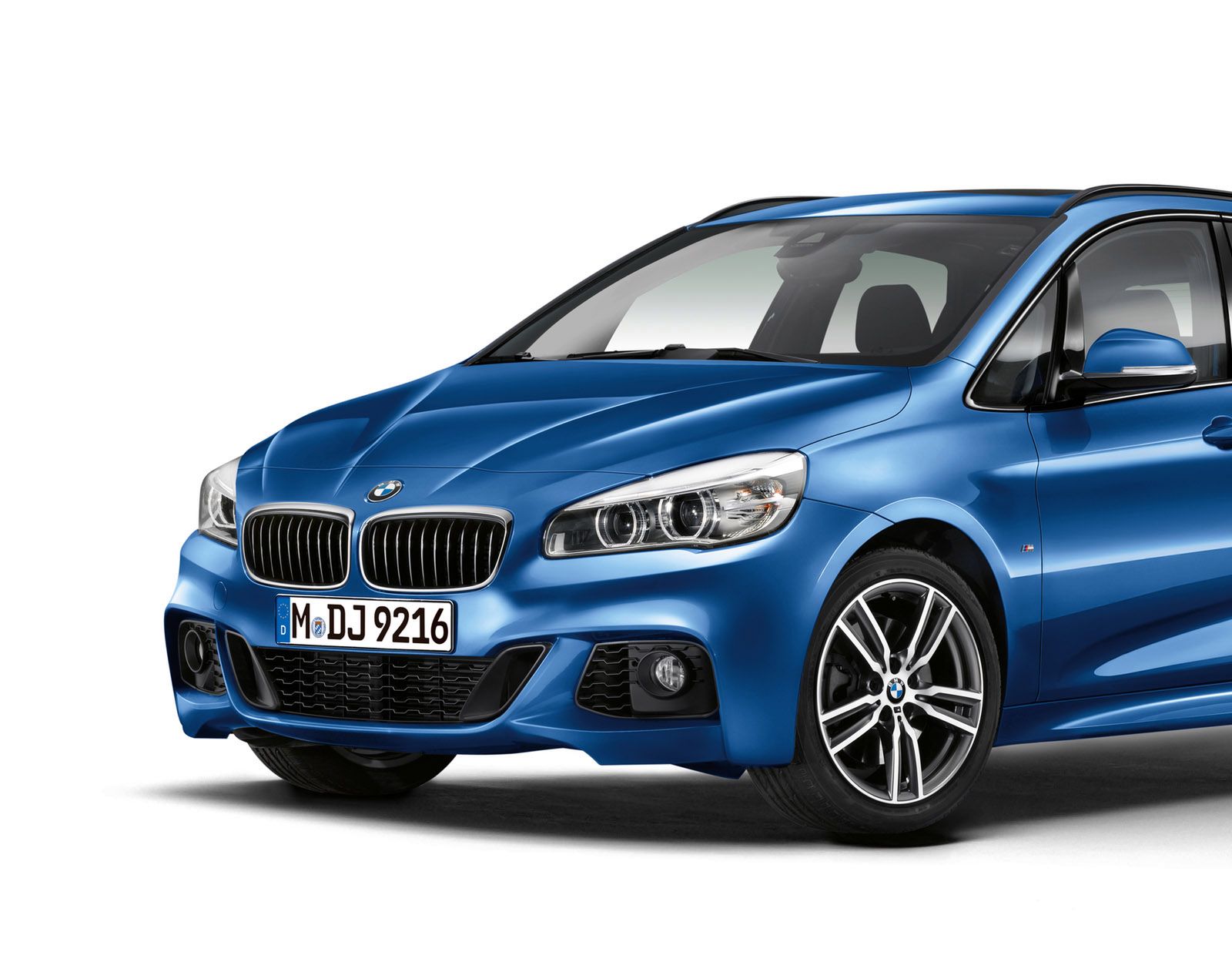 BMW przedstawiło 290 zdjęć z serią 2 Active Tourer [galeria] 98