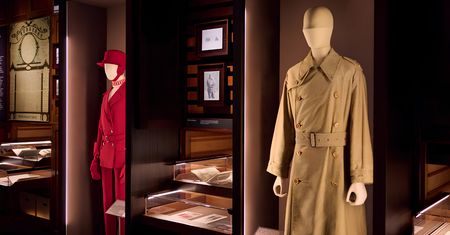 O tym, jak płaszcz okopowy stał się ikoną mody. Wystawa Burberry ujawnia tajemnice trencza