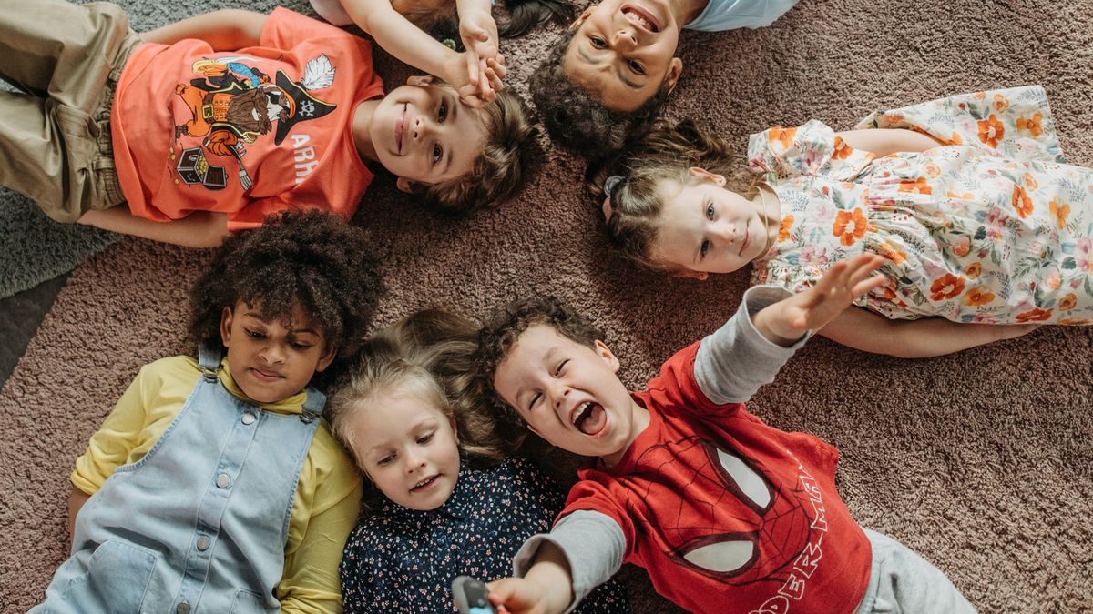 Dziecięcy świat - krzyżówka, która przenosi w czasie