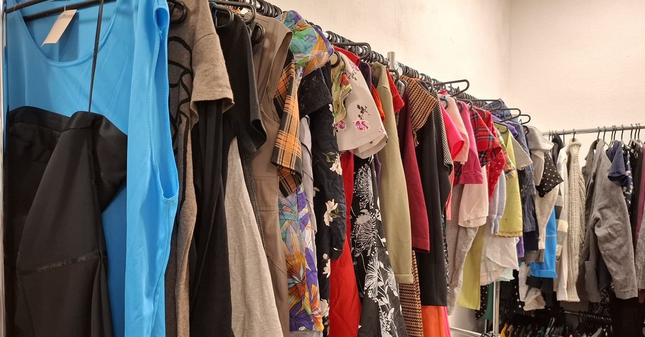 Second-handy wróciły do łask. Kupujemy w nich coraz częściej