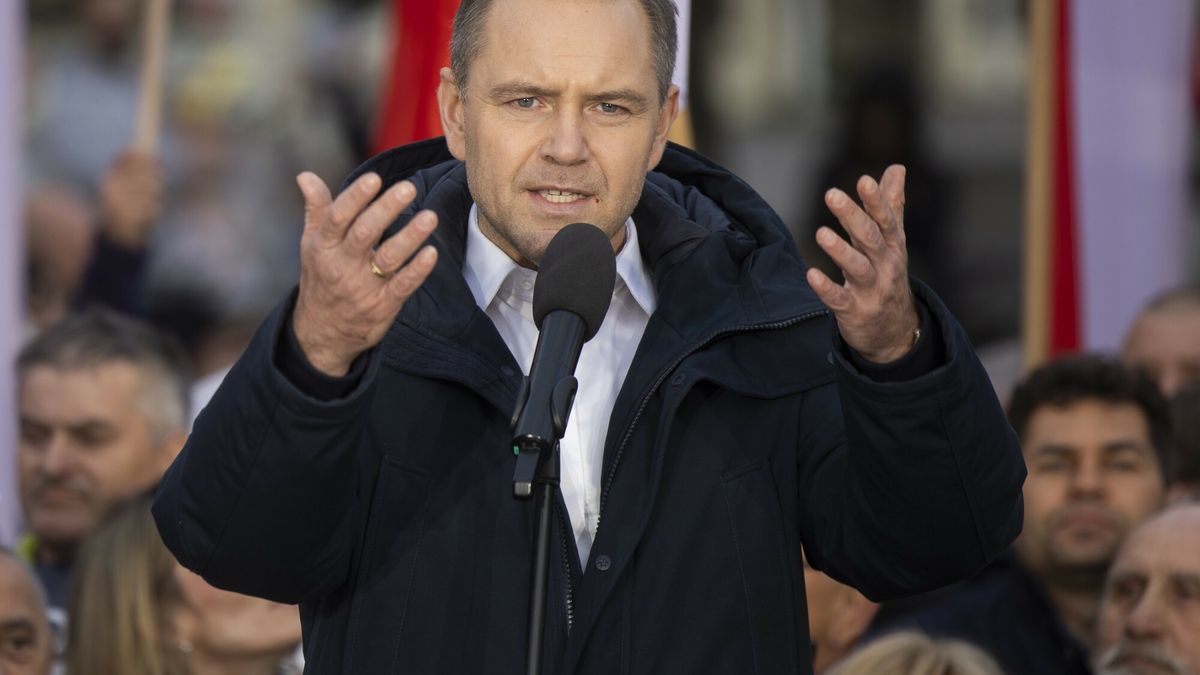 Karol Nawrocki w Rzeszowie
08.05.2025. Rzeszow. Spotkanie otwarte kadydata na Prezydenta Prawa i Sprawiedliwosci Karola Nawrockiego z mieszkancami Rzeszowa. N/z Karol Nawrocki.                                                Fot. Grzegorz Bukala/REPORTER
Fot. Grzegorz Buka?a/REPORTER