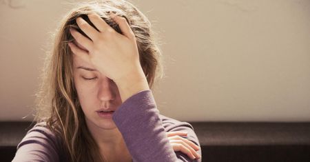 Objawy zakażenia Omikronem. Bóle pleców i zawroty głowy mogą pojawić się wcześnie i utrzymywać się po wyzdrowieniu