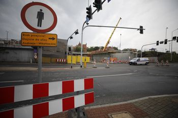 Nad Mikołowską w Katowicach nie ma już starego wiaduktu. To efekt gigantycznej inwestycji kolejowej w centrum miasta
