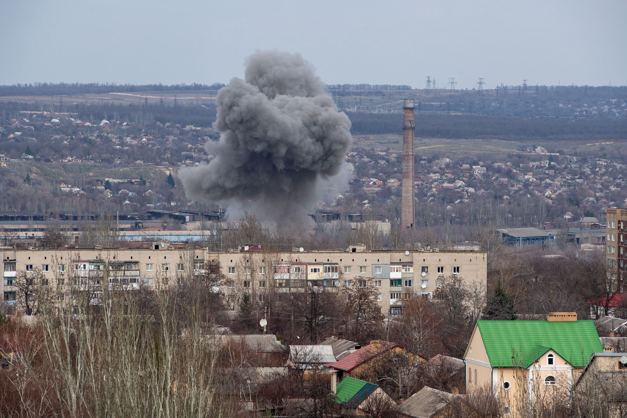 KOSTIANTYNIVKA, UKRAINE - MARCH 21: Smoke rises following Russian glide bomb strikes on the front-line city of Kostiantynivka in the Donbas region of eastern Ukraine on March 21, 2025. (Photo by Thomas Krych/Anadolu via Getty Images)