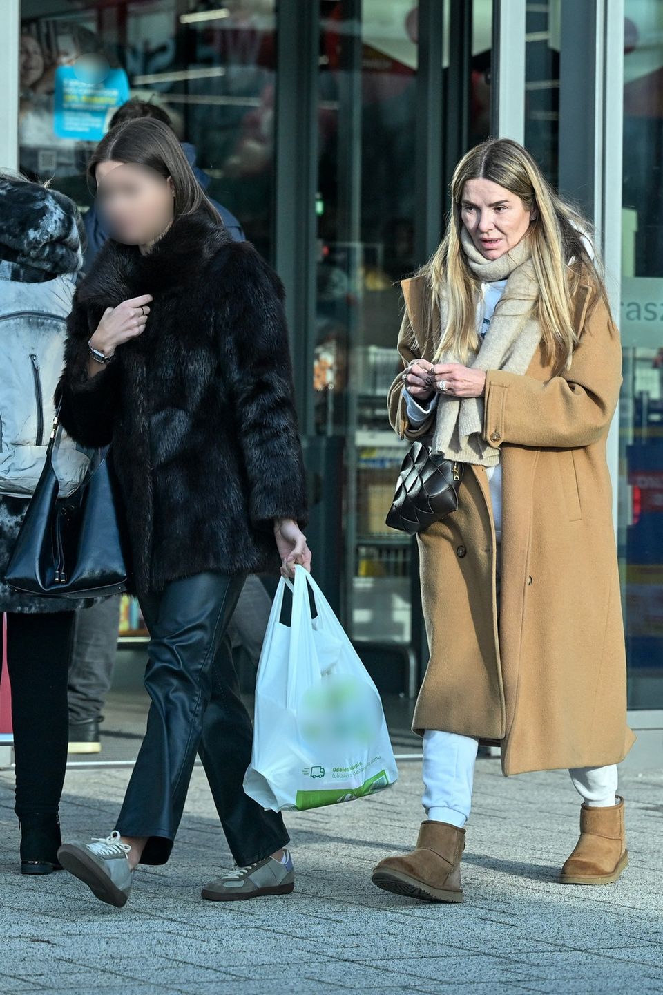 Naturalna Hanna Lis "przyłapana" na zakupach