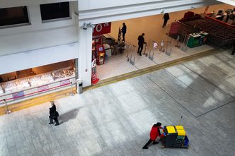 Koronawirus. Stracił przez zamkniętą galerię. Sąd odrzucił wniosek