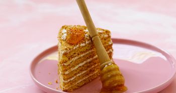 Jak miód wpływa na smak potraw?