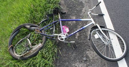 Hrubieszów: Łapał pokemony na rowerze, omal nie zabił go autobus
