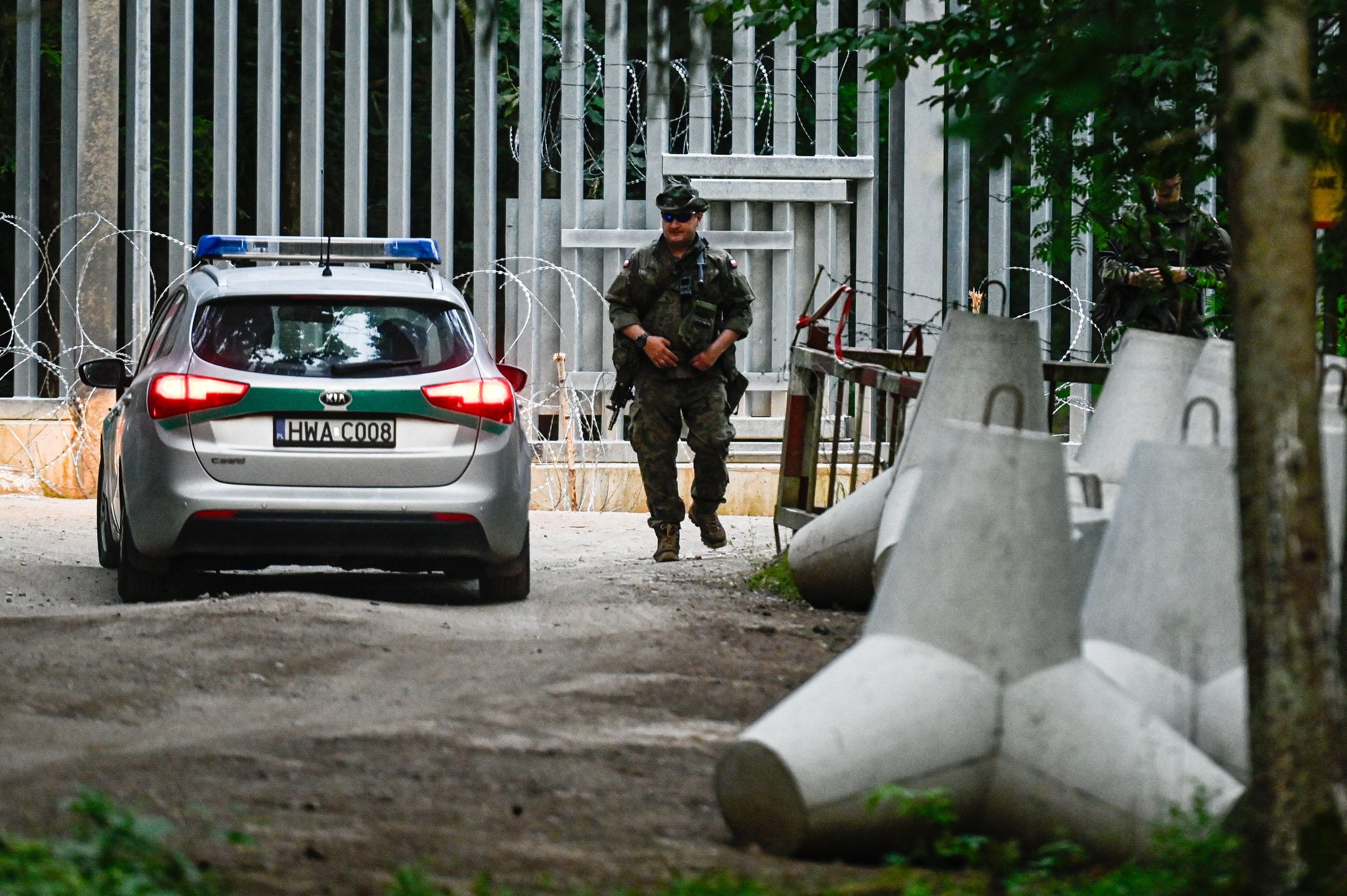 Dlaczego migranci nasilili ataki? "Nie cofną się przed niczym"