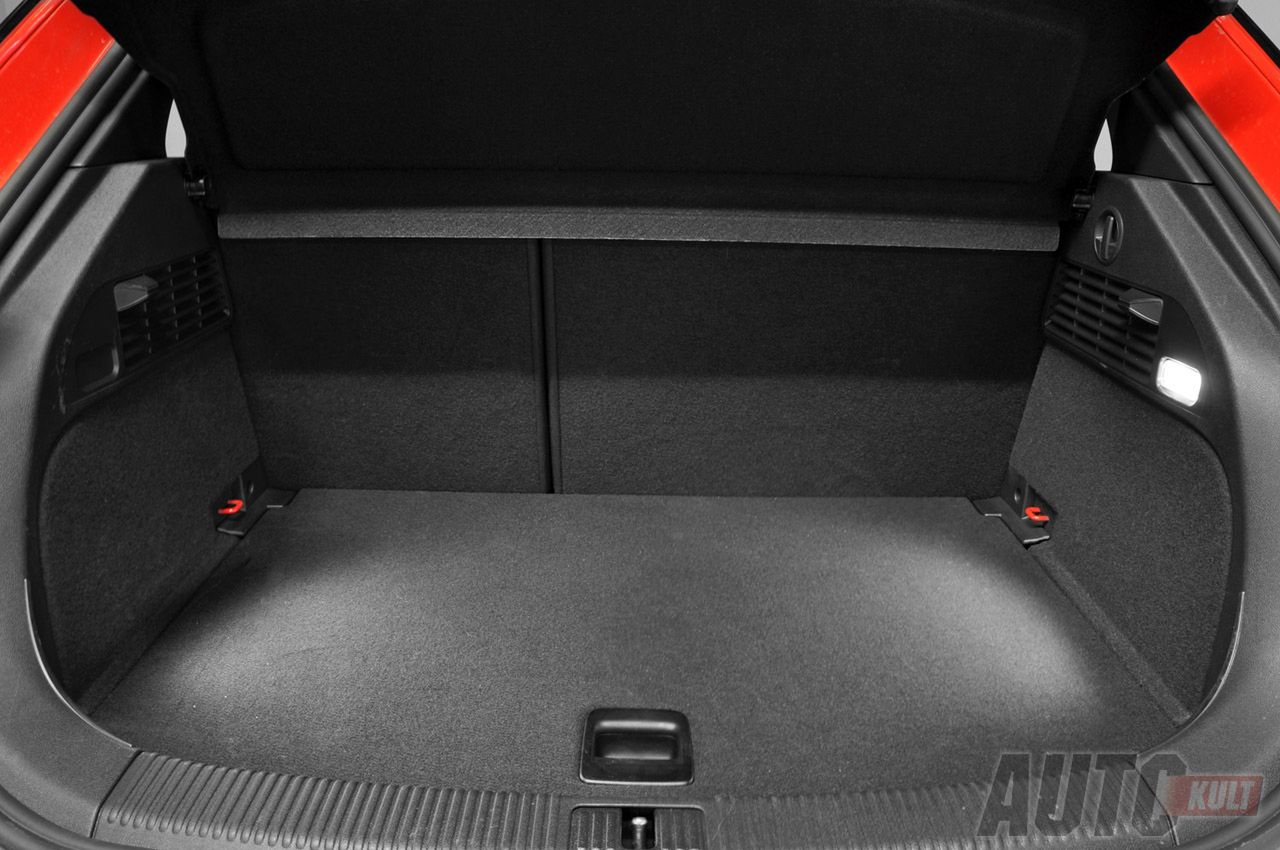 Audi A1 Sportback Ambition S-Line bagażnik trunk