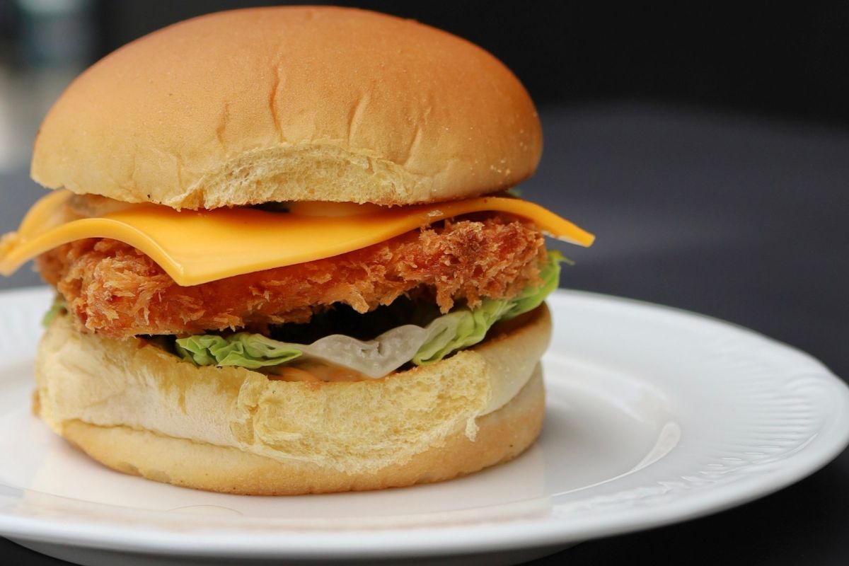 Burger z rybą -  Pyszności