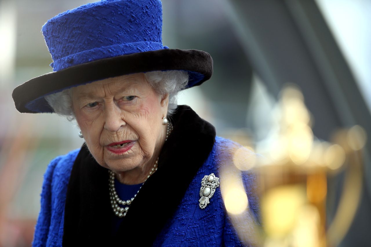 Królowa Elżbieta II pogrążona w żałobie. Zmarła jej oddana przyjaciółka