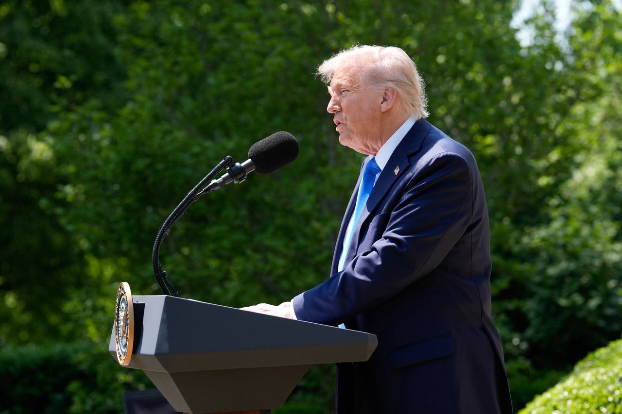 Trump shakes up top advisors: Waltz to UN, Rubio steps in