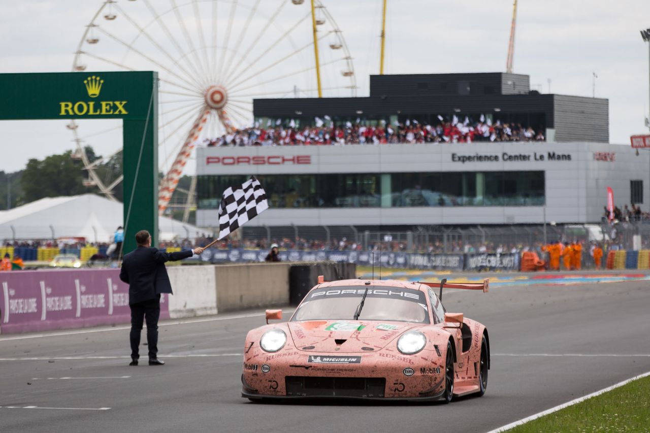 W tym roku Porsche całkowicie zdominowało w Le Mans klasy GTE. Czy Niemcom uda się utrzymać tak dobrą passę także za rok? (fot. Porsche)