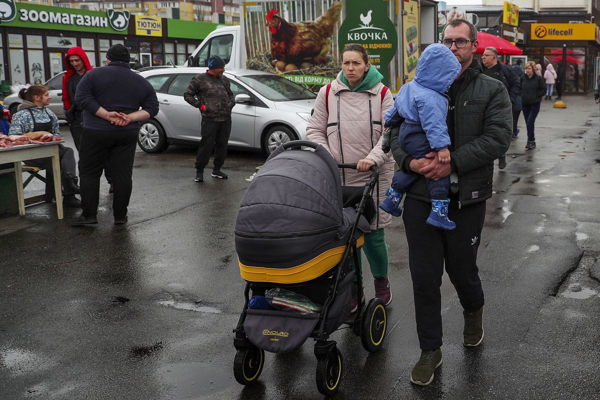 W Kijowie od piątku zostanie częściowo dozwolona sprzedaż alkoholu. Miasto powoli wraca do życia  