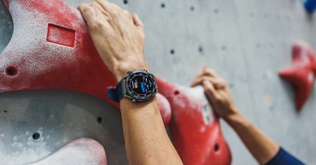 Nowy smartwatch w polskich sklepach. Powala wszystkim, także ceną