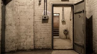 Wyłączenie schronów spod prawa zamówień publicznych przyspieszy wydawanie pieniędzy. Mówi o tym wiceszef MSWiA