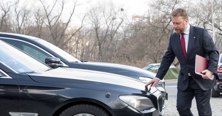Ministerstwo zdrowia. Tak z samochodów służbowych korzystają podwładni Łukasza Szumowskiego