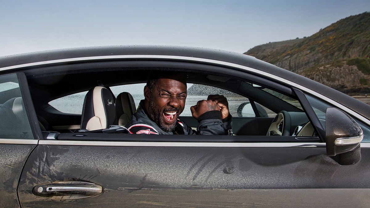 Idris Elba za kierownicą Bentleya Continentala GT Speed po tym, jak pobił rekord prędkości