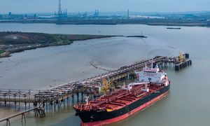 Iran stawia warunki. Przepuści statki, ale nie wszystkie